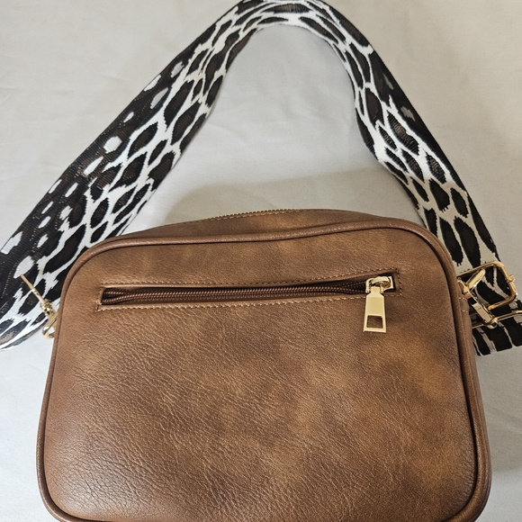 Brown Quilted Crossbody Bag with Patterned Strap - Picture 7 of 8